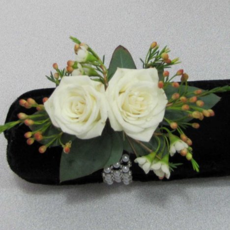 White Spray Rose Corsage - Easy DIY Wedding Flower Tutorials