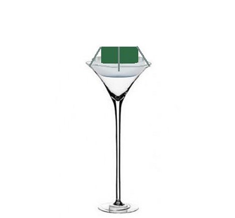 https://www.weddingflowersinc.com/images/martini-vase-centerpieces-006.jpg