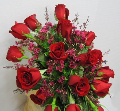 Red Rose Wedding Bouquet - Easy DIY Flower Tutorials